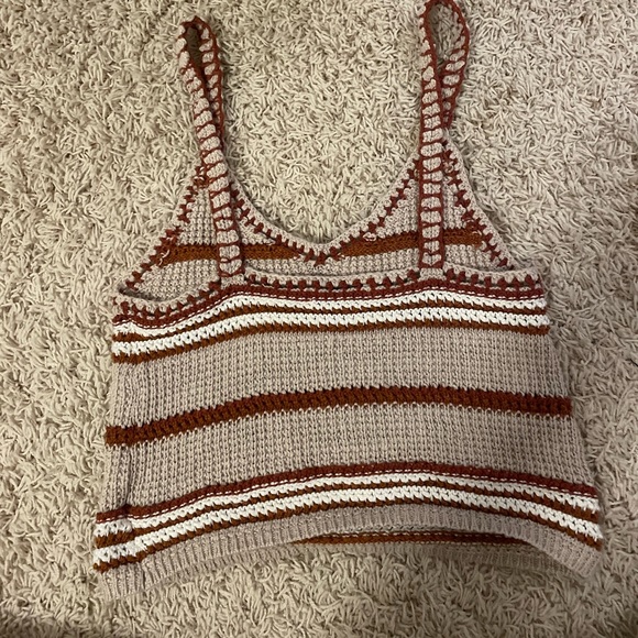 American Eagle Crochet cropped tank - Picture 2 of 2